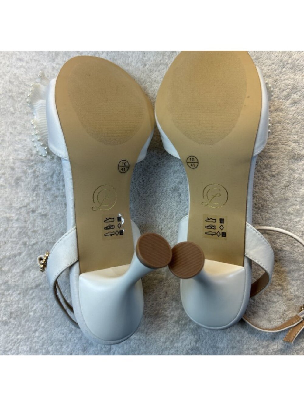 Chinese Laundry Jovie SZ 9.5 White Heels Wedding Ruffle PeepToe Ankle Strap New - Picture 4 of 9